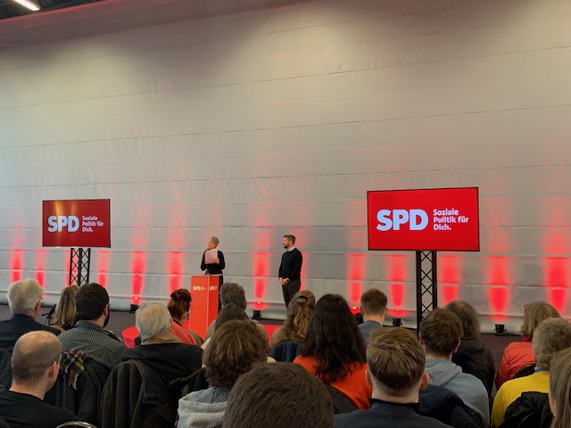 Kolja Müller und Dr. Ina Hartwig